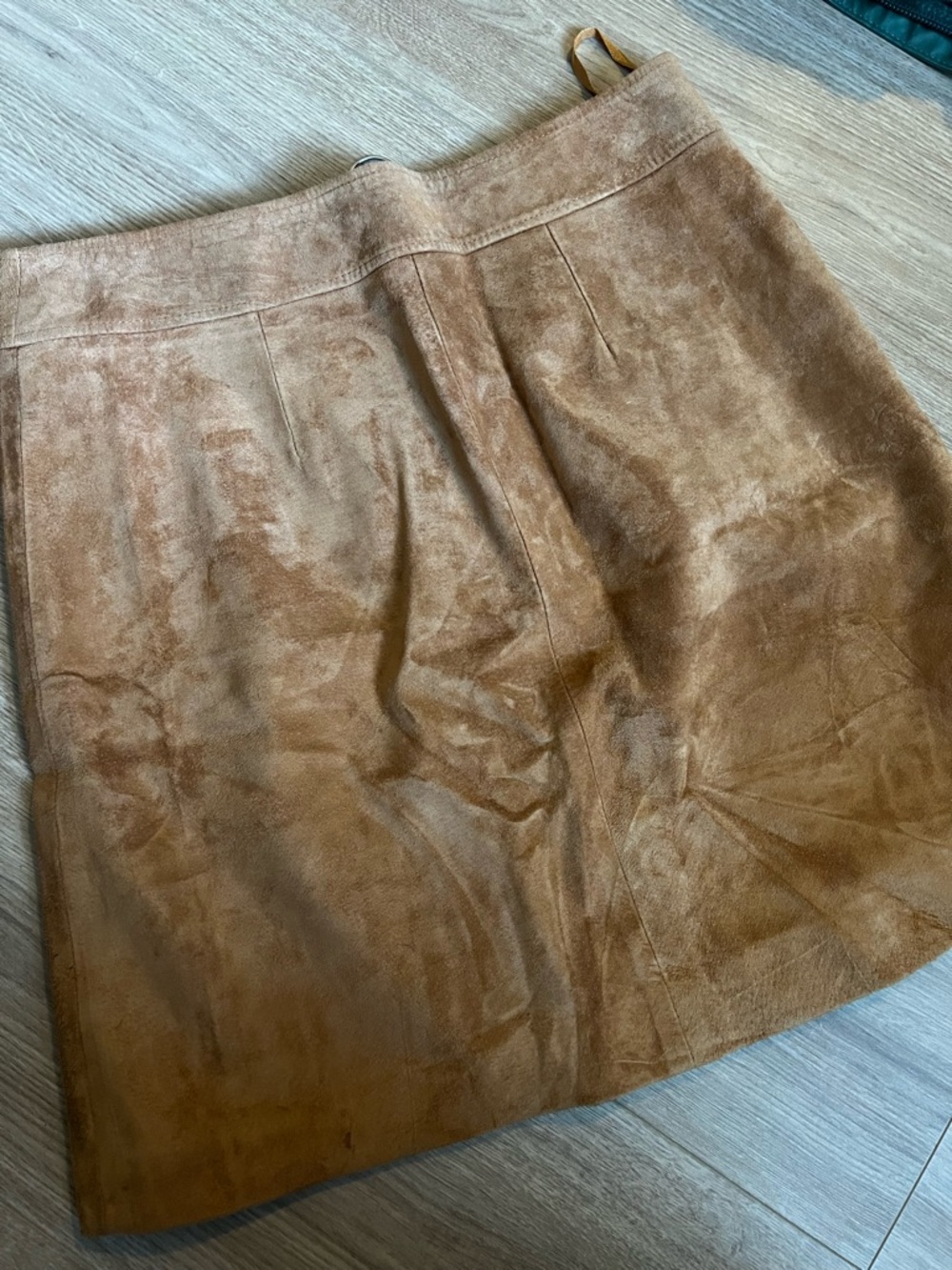 Vintage Zip Front Tan Suede Mini Skirt with Patchwork Embroidered Flowers - Picture 6 of 6